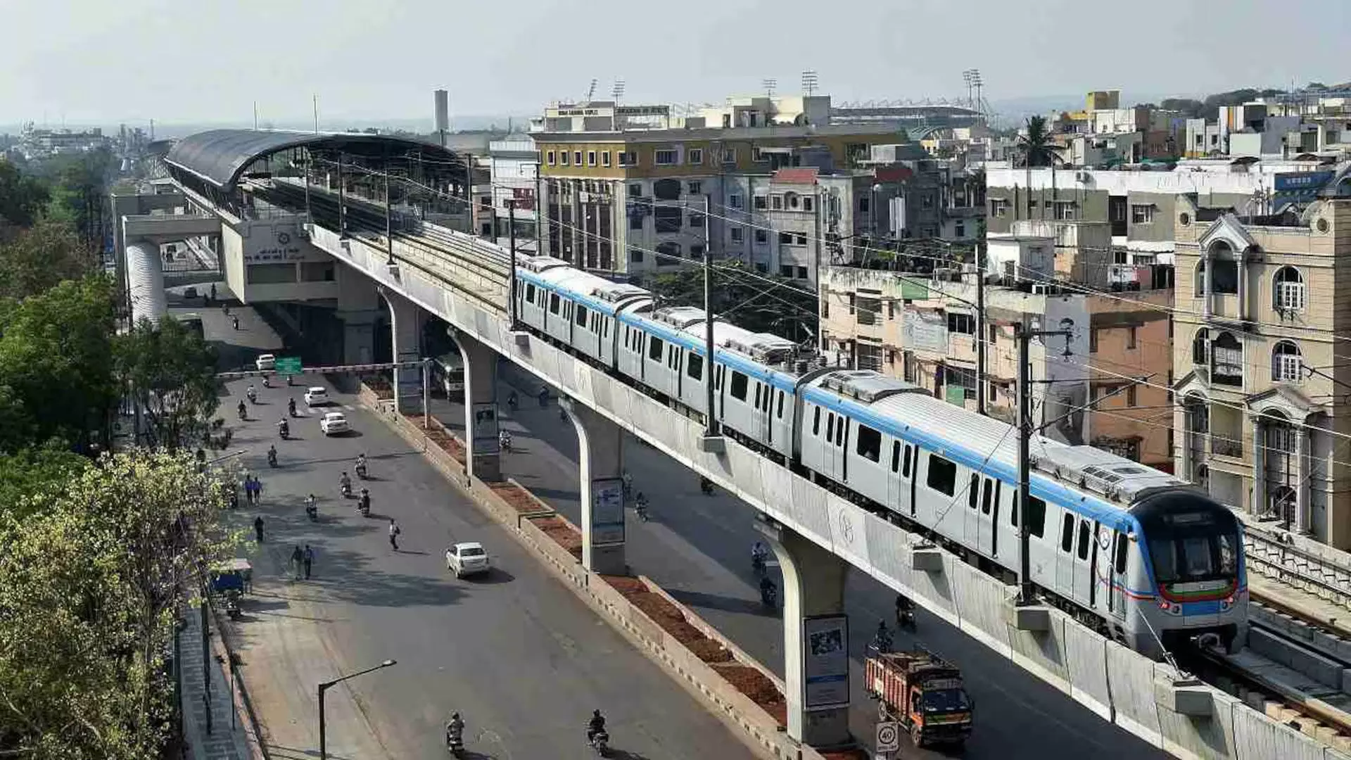మెట్రో ప్రయాణీకులకు ఉపశమనం మెట్రో ప్రయాణీకులకు ఉపశమనం