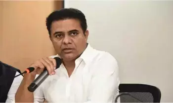 మీ నోటీసులు దూదిపింజాల్లా ఎగిరిపోతాయి – కేటీఆర్ మీ నోటీసులు దూదిపింజాల్లా ఎగిరిపోతాయి – కేటీఆర్