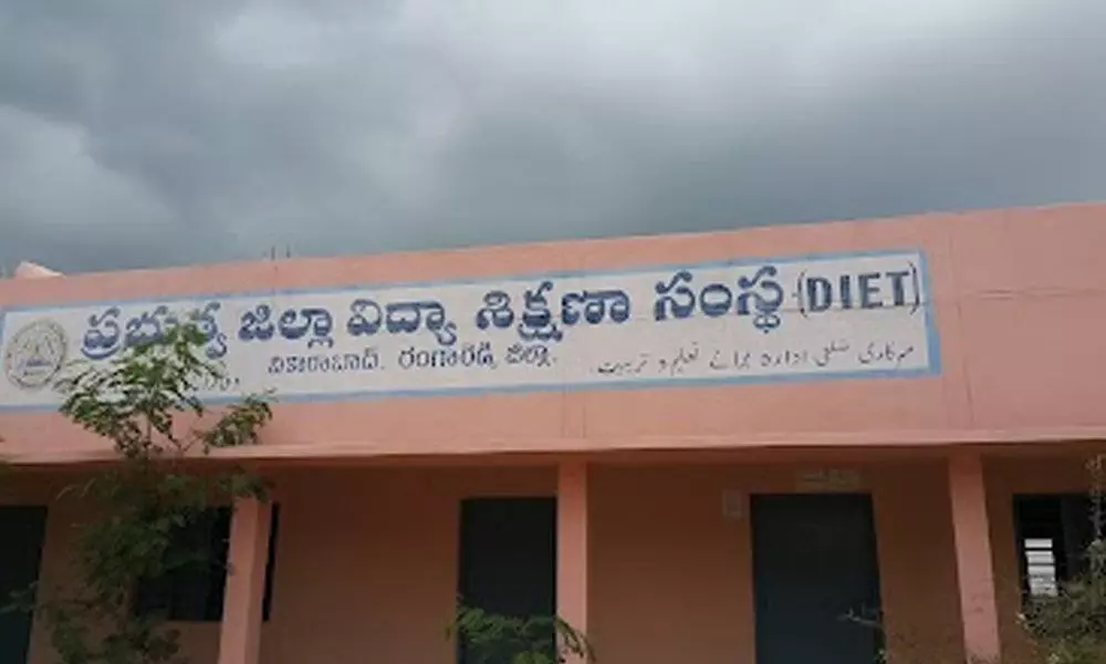 డీఎడ్ కోర్సుకు పూర్వ వైభవం డీఎడ్ కోర్సుకు పూర్వ వైభవం