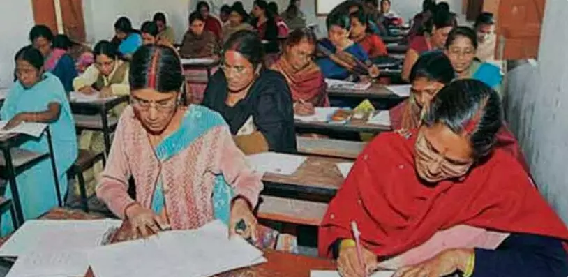 మెగా డీఎస్సీ పరీక్షా కేంద్రాల కోసం కసరత్తు మెగా డీఎస్సీ పరీక్షా కేంద్రాల కోసం కసరత్తు