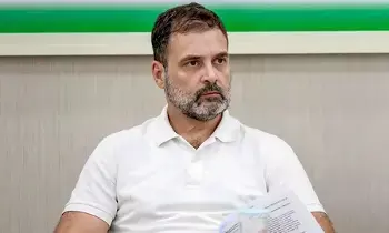 రాహుల్ గాంధీకి షాకిచ్చిన కోర్టు.. రాహుల్ గాంధీకి షాకిచ్చిన కోర్టు..
