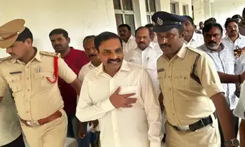 మాజీ మంత్రి కాకాణికి 14 రోజుల రిమాండ్ మాజీ మంత్రి కాకాణికి 14 రోజుల రిమాండ్
