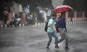 హైదరాబాద్ కు భారీ వర్ష సూచన హైదరాబాద్ కు భారీ వర్ష సూచన