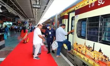 ఆధ్మాత్మిక యాత్ర కోసం తెలుగు రాష్ట్రాల ప్రత్యేక రైళ్లు ఆధ్మాత్మిక యాత్ర కోసం తెలుగు రాష్ట్రాల ప్రత్యేక రైళ్లు