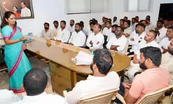 సింగరేణి జాగృతి ఆవిర్భావం... రాజకీయ పార్టీ ఏర్పాటుకు తొలిమెట్టా...? సింగరేణి జాగృతి ఆవిర్భావం... రాజకీయ పార్టీ ఏర్పాటుకు తొలిమెట్టా...?
