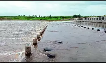 భారీ వర్షాలతో కృష్ణా నదికి పోటెత్తిన వరద భారీ వర్షాలతో కృష్ణా నదికి పోటెత్తిన వరద