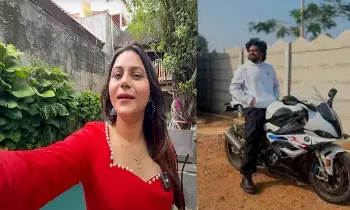 శత్రు దేశానికి యూట్యూబర్ల సహకారం? శత్రు దేశానికి యూట్యూబర్ల సహకారం?