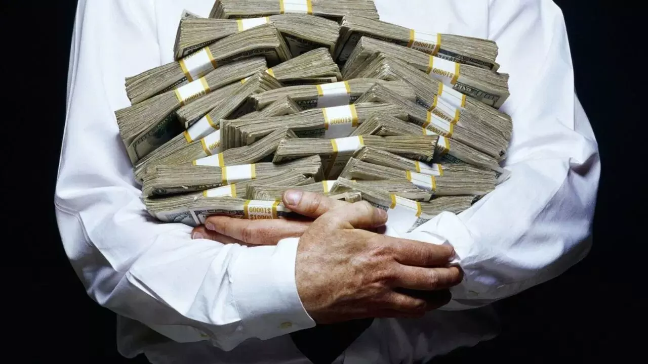 Millionaire Count : ప్రపంచంలో సత్తా చాటిన భారత్ .. మూడేళ్లలో భారీగా పెరిగిన కోటీశ్వరుల సంఖ్య Millionaire Count : ప్రపంచంలో సత్తా చాటిన భారత్ .. మూడేళ్లలో భారీగా పెరిగిన కోటీశ్వరుల సంఖ్య