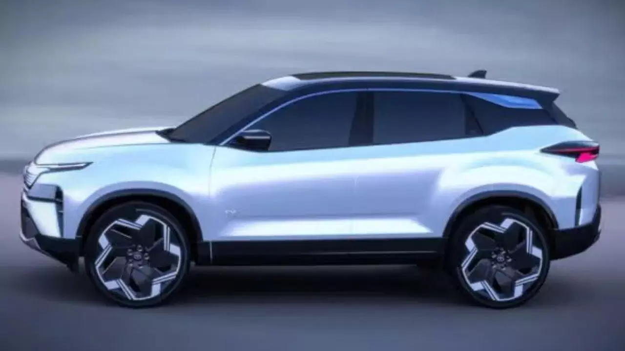 Tata Harrier EV : మహీంద్రాకు గట్టి పోటీ ఇవ్వడానికి టాటా కొత్త ప్లాన్.. నేడు మార్కెట్లోకి నయా మోడల్ Tata Harrier EV : మహీంద్రాకు గట్టి పోటీ ఇవ్వడానికి టాటా కొత్త ప్లాన్.. నేడు మార్కెట్లోకి నయా మోడల్