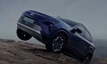 Tata Harrier EV : ఎలక్ట్రిక్ కార్ల మార్కెట్లో టాటా దూకుడు.. హారియర్ ఈవీ వచ్చేసింది Tata Harrier EV : ఎలక్ట్రిక్ కార్ల మార్కెట్లో టాటా దూకుడు.. హారియర్ ఈవీ వచ్చేసింది