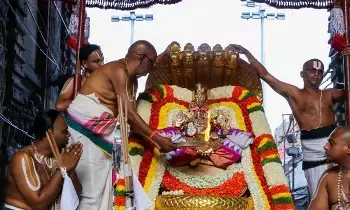 Devotional: గోవిందరాజస్వామి బ్రహ్మోత్సవాలు... చిన్నశేష వాహనంపై భక్తులకు అభయం Devotional: గోవిందరాజస్వామి బ్రహ్మోత్సవాలు... చిన్నశేష వాహనంపై భక్తులకు అభయం