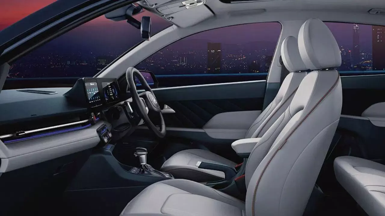 Hyundai : హోండాకు చెమటలు పట్టిస్తున్న హ్యుందాయ్.. రూ.13లక్షలకే అదిరే ఫీచర్లతో ఉన్న కారు Hyundai : హోండాకు చెమటలు పట్టిస్తున్న హ్యుందాయ్.. రూ.13లక్షలకే అదిరే ఫీచర్లతో ఉన్న కారు