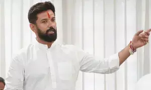 బీహార్ రాజకీయాల్లో యాక్టీవ్ అవ్వనున్న చిరాగ్ పాశ్వాన్ బీహార్ రాజకీయాల్లో యాక్టీవ్ అవ్వనున్న చిరాగ్ పాశ్వాన్
