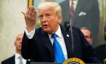 Donald Trump : ట్రంప్ కొత్త ఆంక్షలు.. 12దేశాల ప్రజలకు అమెరికా ప్రవేశం నిషేధం Donald Trump : ట్రంప్ కొత్త ఆంక్షలు.. 12దేశాల ప్రజలకు అమెరికా ప్రవేశం నిషేధం
