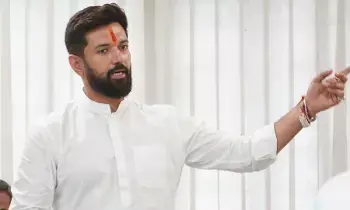 బీహార్ రాజకీయాల్లో యాక్టీవ్ అవ్వనున్న చిరాగ్ పాశ్వాన్ బీహార్ రాజకీయాల్లో యాక్టీవ్ అవ్వనున్న చిరాగ్ పాశ్వాన్
