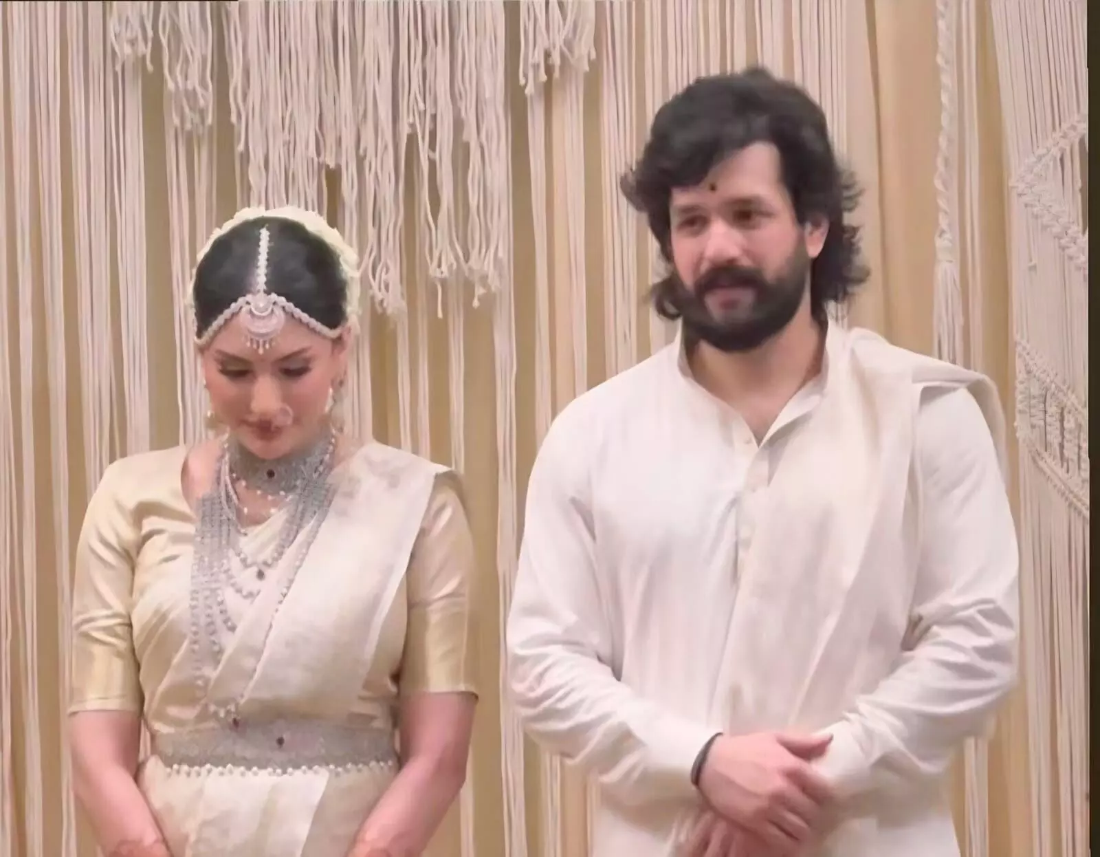 Telugu Cinema:గ్రాండ్ గా అఖిల్ పెండ్లి... ఎవరీ జైనాబ్ రాజీ? Telugu Cinema:గ్రాండ్ గా అఖిల్ పెండ్లి... ఎవరీ జైనాబ్ రాజీ?
