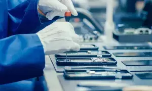 iPhone : ఐఫోన్, మ్యాక్బుక్ రిపేర్ సర్వీస్ వ్యాపారాన్నీ దక్కించుకున్న టాటా కంపెనీ! iPhone : ఐఫోన్, మ్యాక్బుక్ రిపేర్ సర్వీస్ వ్యాపారాన్నీ దక్కించుకున్న టాటా కంపెనీ!