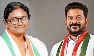 కాంగ్రెస్ లో పాత తరం… కొత్త తరాల మధ్య అంతర్గత కుమ్ములాటలు కాంగ్రెస్ లో పాత తరం… కొత్త తరాల మధ్య అంతర్గత కుమ్ములాటలు
