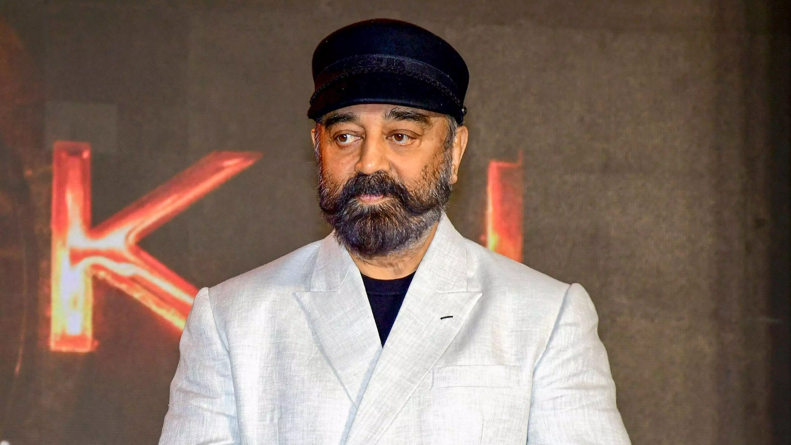 కమల్ హాసన్ కు సుప్రీంలో ఎదురుదెబ్బ కమల్ హాసన్ కు సుప్రీంలో ఎదురుదెబ్బ