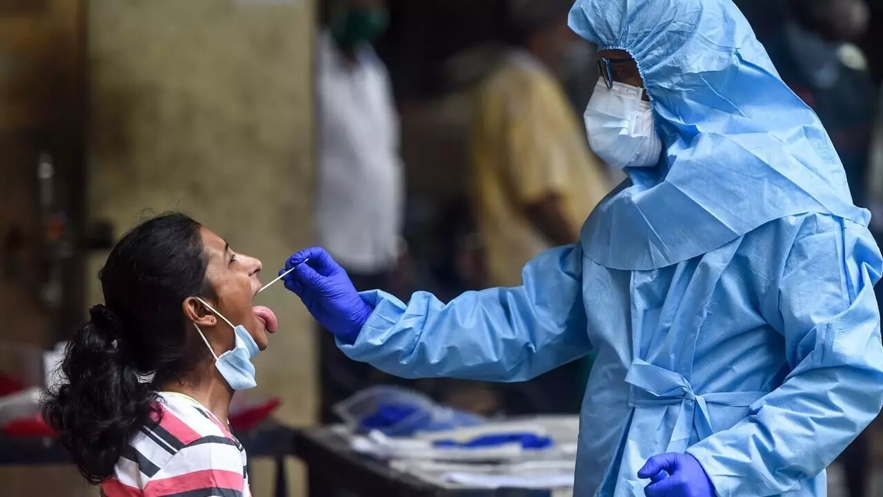 పెరుగుతున్న కరోనా కేసులు