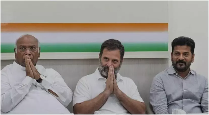 రాహుల్, ఖర్గేతో రేవంత్రెడ్డి సమావేశం రాహుల్, ఖర్గేతో రేవంత్రెడ్డి సమావేశం