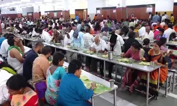 యజ్ఞంలా టిటిడి అన్నప్రసాద వితరణ యజ్ఞంలా టిటిడి అన్నప్రసాద వితరణ