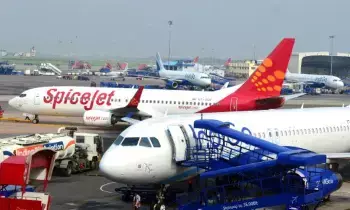 Air India : కుప్పకూలిన ఎయిర్ ఇండియా విమానం.. భారీగా పడిపోయిన ఇండిగో, స్పైస్ జెట్ షేర్లు Air India : కుప్పకూలిన ఎయిర్ ఇండియా విమానం.. భారీగా పడిపోయిన ఇండిగో, స్పైస్ జెట్ షేర్లు