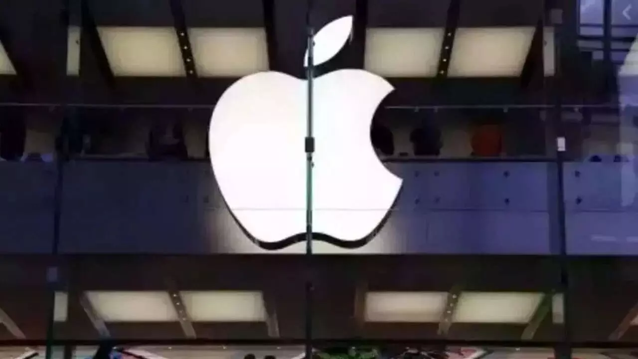 iPhone Sales : చైనా స్మార్ట్ఫోన్ మార్కెట్లో ఆపిల్ ఆధిపత్యం.. రికార్డు స్థాయి అమ్మకాలు iPhone Sales : చైనా స్మార్ట్ఫోన్ మార్కెట్లో ఆపిల్ ఆధిపత్యం.. రికార్డు స్థాయి అమ్మకాలు