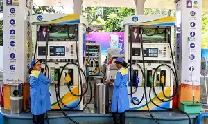 Oil Prices : ఇజ్రాయెల్ హమాస్ వార్.. క్రూడాయిల్ ధరలకు మంట.. సామాన్యుడి జేబుకు చిల్లు Oil Prices : ఇజ్రాయెల్ హమాస్ వార్.. క్రూడాయిల్ ధరలకు మంట.. సామాన్యుడి జేబుకు చిల్లు