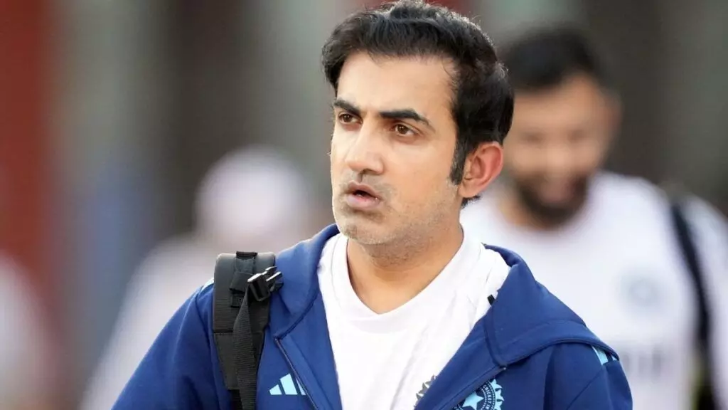 Gambhir: తల్లికి గుండెపోటు.. ఇండియాకు గంభీర్ Gambhir: తల్లికి గుండెపోటు.. ఇండియాకు గంభీర్