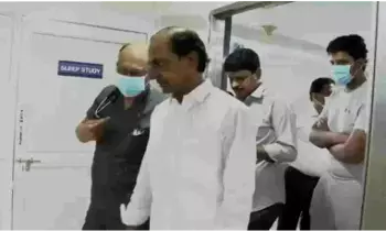 ఏఐజీలో కేసీఆర్కు వైద్య పరీక్షలు ఏఐజీలో కేసీఆర్కు వైద్య పరీక్షలు