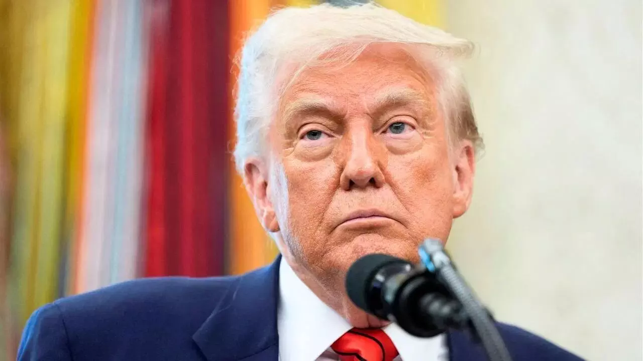 Donald Trump : ఒక్క మాటతో ప్రపంచ మార్కెట్లను వణికించిన ట్రంప్.. ఇంతకు ఏమన్నాడంటే ? Donald Trump : ఒక్క మాటతో ప్రపంచ మార్కెట్లను వణికించిన ట్రంప్.. ఇంతకు ఏమన్నాడంటే ?
