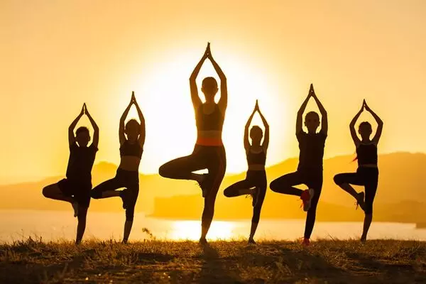 Yoga: అసలు యోగా ఎందుకు చేయాలి.? Yoga: అసలు యోగా ఎందుకు చేయాలి.?