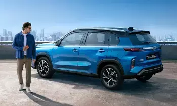 Hybrid Cars : 28కిమీ మైలేజ్, 6 ఎయిర్బ్యాగ్లతో వస్తున్న అత్యంత చౌకైన హైబ్రిడ్ కార్లు ఇవే! Hybrid Cars : 28కిమీ మైలేజ్, 6 ఎయిర్బ్యాగ్లతో వస్తున్న అత్యంత చౌకైన హైబ్రిడ్ కార్లు ఇవే!