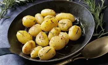 Diabetics Eat Potatoes: షుగర్ ఉన్నవారు బంగాళాదుంపలు తింటే ఏమవుతుంది..? Diabetics Eat Potatoes: షుగర్ ఉన్నవారు బంగాళాదుంపలు తింటే ఏమవుతుంది..?