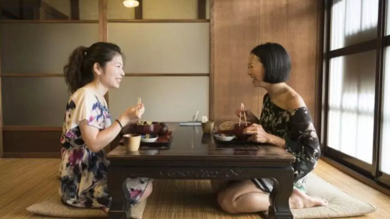 Japanese Habits: ఈ జపనీస్ అలవాట్లతో 100ఏళ్లకు పైగా బతకొచ్చు.. Japanese Habits: ఈ జపనీస్ అలవాట్లతో 100ఏళ్లకు పైగా బతకొచ్చు..