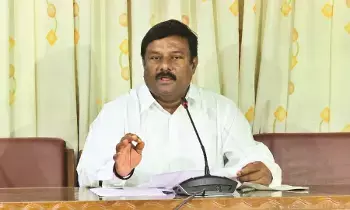 కాంగ్రెస్ ప్రభుత్వ ప్రణాళికాబద్దంగా వెళ్ళడం లేదు కాంగ్రెస్ ప్రభుత్వ ప్రణాళికాబద్దంగా వెళ్ళడం లేదు