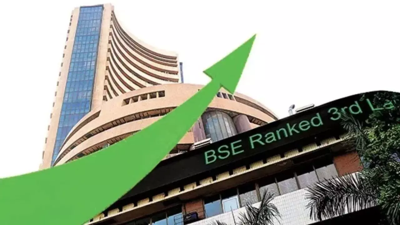 Share Market : ఇరాన్ ఇజ్రాయెల్ యుద్ధ విరమణ.. 5నిమిషాల్లో రూ.5లక్షల కోట్లు సంపాదించిన ఇన్వెస్టర్లు Share Market : ఇరాన్ ఇజ్రాయెల్ యుద్ధ విరమణ.. 5నిమిషాల్లో రూ.5లక్షల కోట్లు సంపాదించిన ఇన్వెస్టర్లు