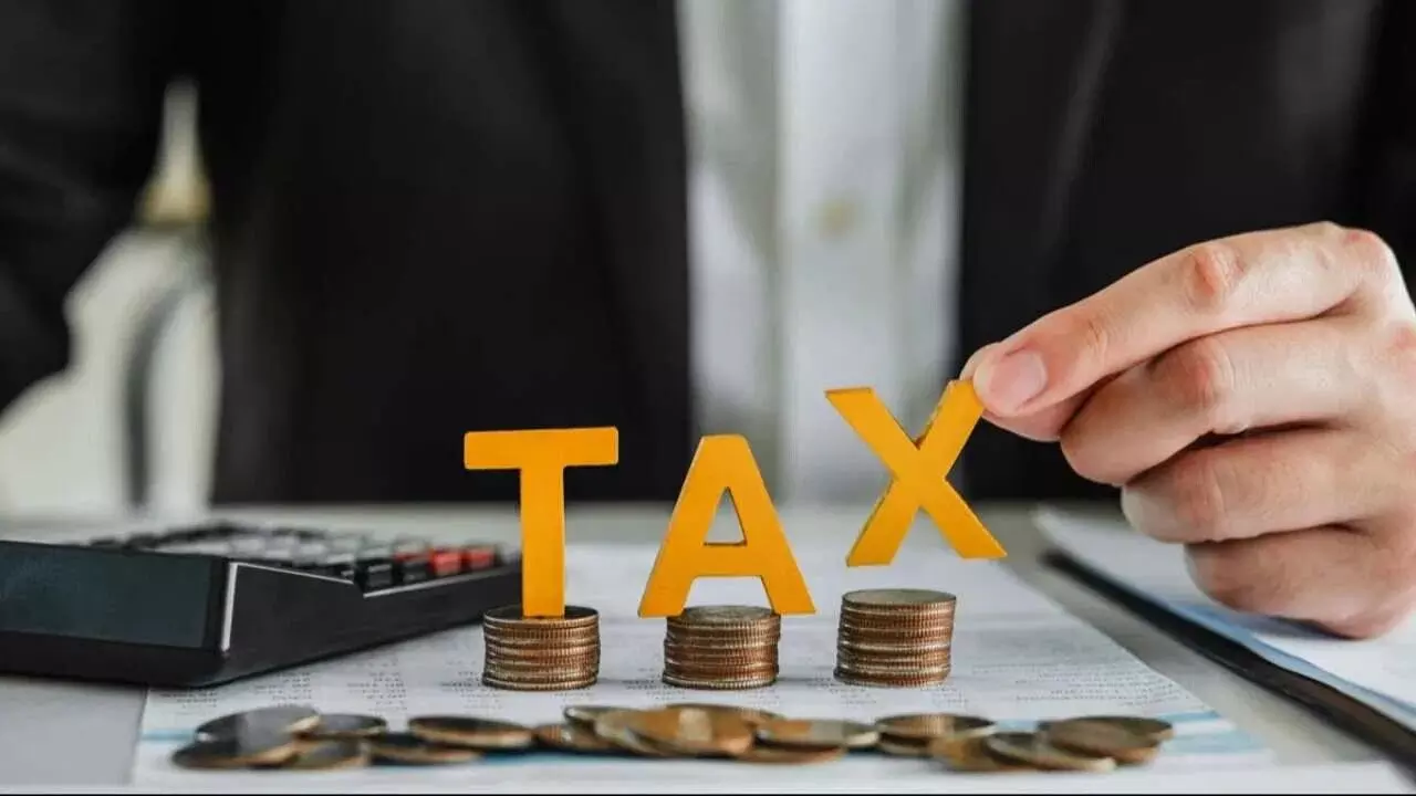 ITR : ఐటీఆర్ గడువు పొడిగింపు.. జులై 31 తర్వాత సెల్ఫ్ అసెస్మెంట్ టాక్స్ కడితే పెనాల్టీ పడుతుందా? ITR : ఐటీఆర్ గడువు పొడిగింపు.. జులై 31 తర్వాత సెల్ఫ్ అసెస్మెంట్ టాక్స్ కడితే పెనాల్టీ పడుతుందా?