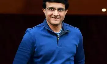 Ganguly: గంగూలీని భయపెట్టిన బౌలర్ ఎవరో తెలుసా? Ganguly: గంగూలీని భయపెట్టిన బౌలర్ ఎవరో తెలుసా?
