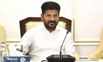 విద్యా వ్యవస్థను మరింత పటిష్టం చేయాలి – సీయం రేవత్రెడ్డి విద్యా వ్యవస్థను మరింత పటిష్టం చేయాలి – సీయం రేవత్రెడ్డి
