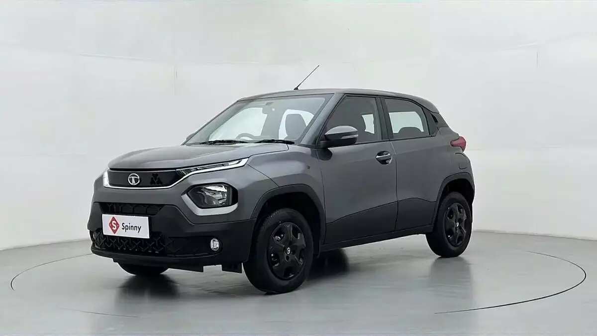 Tata Punch : రూ.లక్షకే దేశంలోనే అత్యధికంగా అమ్ముడయ్యే టాటా కారును ఇంటికి తీసుకెళ్లండి Tata Punch : రూ.లక్షకే దేశంలోనే అత్యధికంగా అమ్ముడయ్యే టాటా కారును ఇంటికి తీసుకెళ్లండి