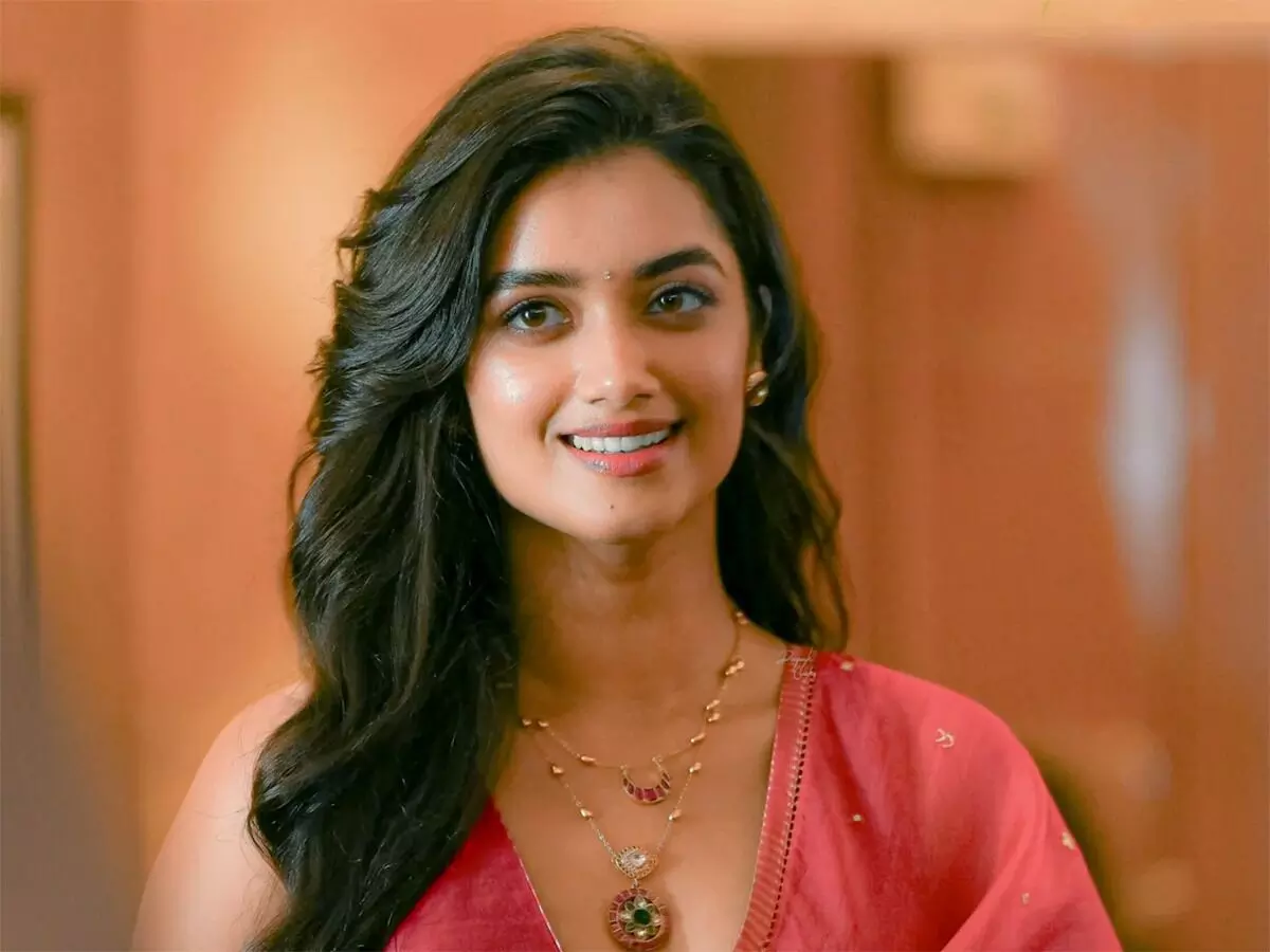 Akhil’s Movie: అఖిల్ సినిమాకు రవితేజ హీరోయిన్! Akhil’s Movie: అఖిల్ సినిమాకు రవితేజ హీరోయిన్!