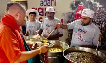 Adani Group : కుంభమేళా తర్వాత అదానీ గ్రూప్ మరో భారీ యజ్ఞం.. పూరీ రథయాత్రలో ఉచిత భోజనం Adani Group : కుంభమేళా తర్వాత అదానీ గ్రూప్ మరో భారీ యజ్ఞం.. పూరీ రథయాత్రలో ఉచిత భోజనం