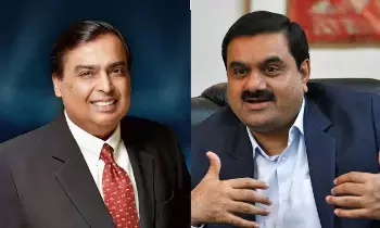 Adani Ambani Deal : చేతులు కలిపిన అదానీ - అంబానీ.. ఇక పెట్రోల్ బంకులో గ్యాస్, గ్యాస్ బంకులో పెట్రోల్ Adani Ambani Deal : చేతులు కలిపిన అదానీ - అంబానీ.. ఇక పెట్రోల్ బంకులో గ్యాస్, గ్యాస్ బంకులో పెట్రోల్