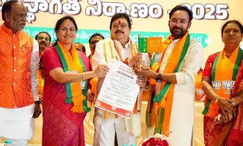 నేను సౌమ్యుడ్నే కానీ యుద్దంలోకి దిగితే యోధుడిని నేను సౌమ్యుడ్నే కానీ యుద్దంలోకి దిగితే యోధుడిని