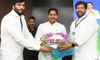 నాయకులగా ఎదగడానికి ఇప్పుడు గొప్ప అవకాశం నాయకులగా ఎదగడానికి ఇప్పుడు గొప్ప అవకాశం