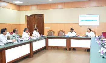 ఆధునిక టెక్నాలజీని అందిపుచ్చుకోవాలి ఆధునిక టెక్నాలజీని అందిపుచ్చుకోవాలి