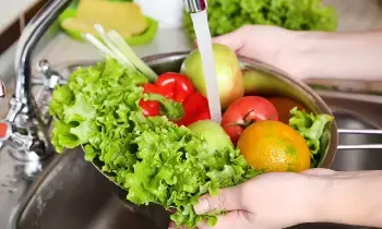 Clean Your Vegetables: కూరగాయల్ని ఇలా శుభ్రం చేసుకోండి... Clean Your Vegetables: కూరగాయల్ని ఇలా శుభ్రం చేసుకోండి...