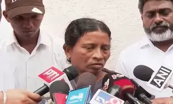 Singaiah Death : నా భర్త మరణంపై అనుమానాలున్నాయి Singaiah Death : నా భర్త మరణంపై అనుమానాలున్నాయి